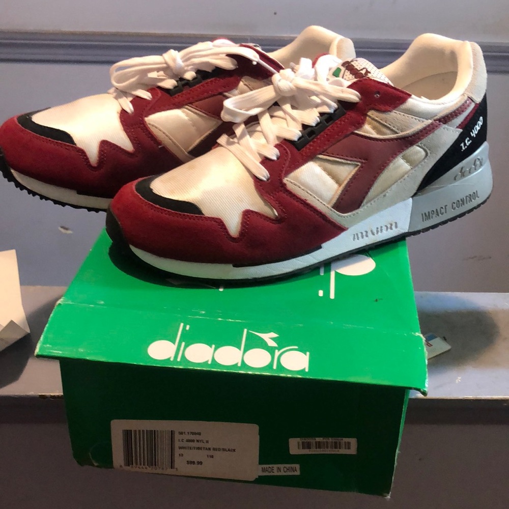 ❤️SOLD❤️  Diadora